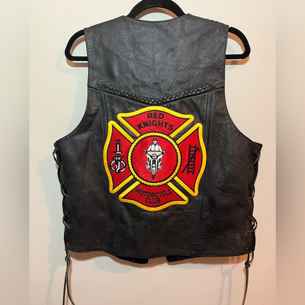 MOB Classic Series Leather Side Lace Motorcycle Vest Big Men/Women Black Size M